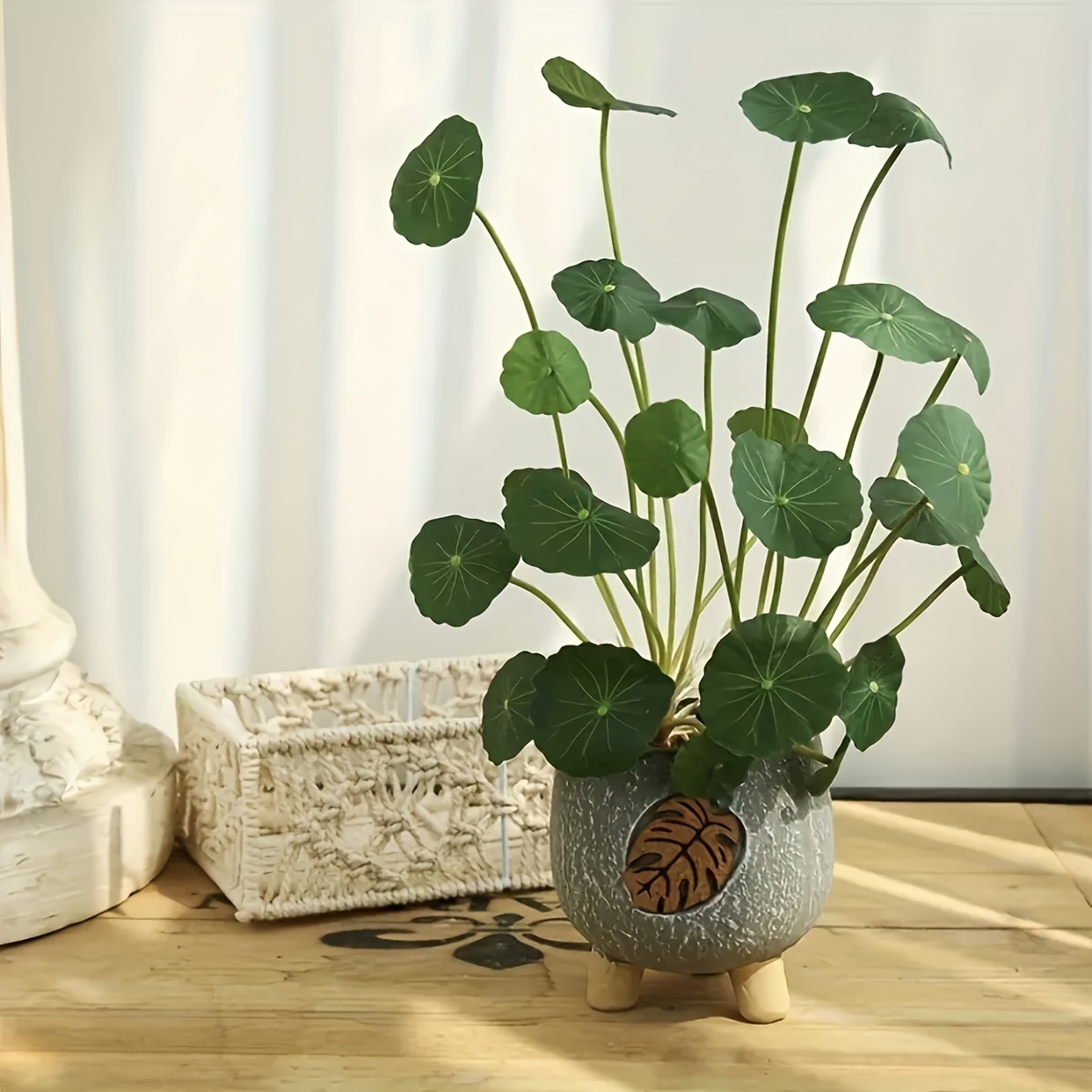 

1pc Artificial Lotus Leaf Plant Stem For Home Table & Living Room Decor, Plastic Faux Plants, Housewarming & Thanksgiving Decoration - Indoor/outdoor Greenery Without Container