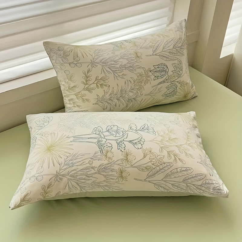 hypoallergenic floral pillowcases set of 2 machine washable polyester envelope closure pillow covers with deep pocket for bedroom   and dorm decor   garden flower print details 11