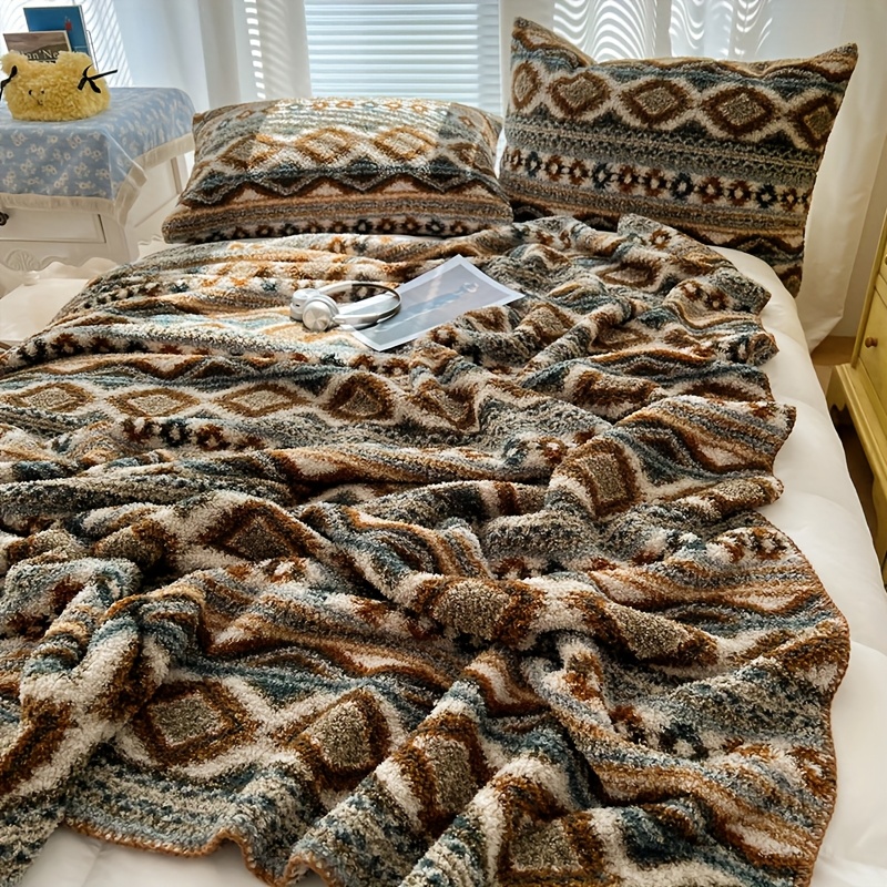 1pc Bohemian Plush Throw Blanket - Ultra-Soft All-Season Luxury Bedspread with Brown, Beige, Blue-Green Geometric Patterns - Machine Washable Couch, Dorm, Office, Travel Blanket - Lightweight & Warm Home Decor, Blanket for Bed, Dorm Room Bedding, Fantasy Themed Decor, Skinfriendly Fabric, Office Comfort, Boho Chic Decor, Durable Material, Office Workers