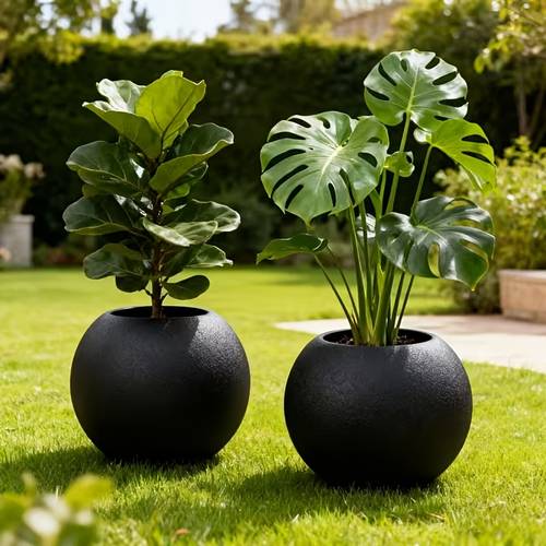 2026 new large spherical plastic planter decorative pot suitable for indoor and outdoor ideal for festive decorations gardening gift home decor