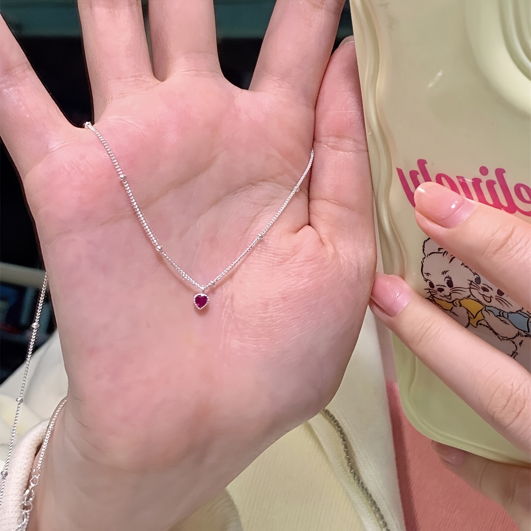 316 Stainless Steel Rose Pink Heart Synthetic Zirconia Necklace, Minimalist Thin Chain Collarbone Necklace, Delicate and Skin, Suitable for Daily Commuting, Office Wear, and Mature-Casual Styles, an Ideal Gift for Girlfriends, Best Friends