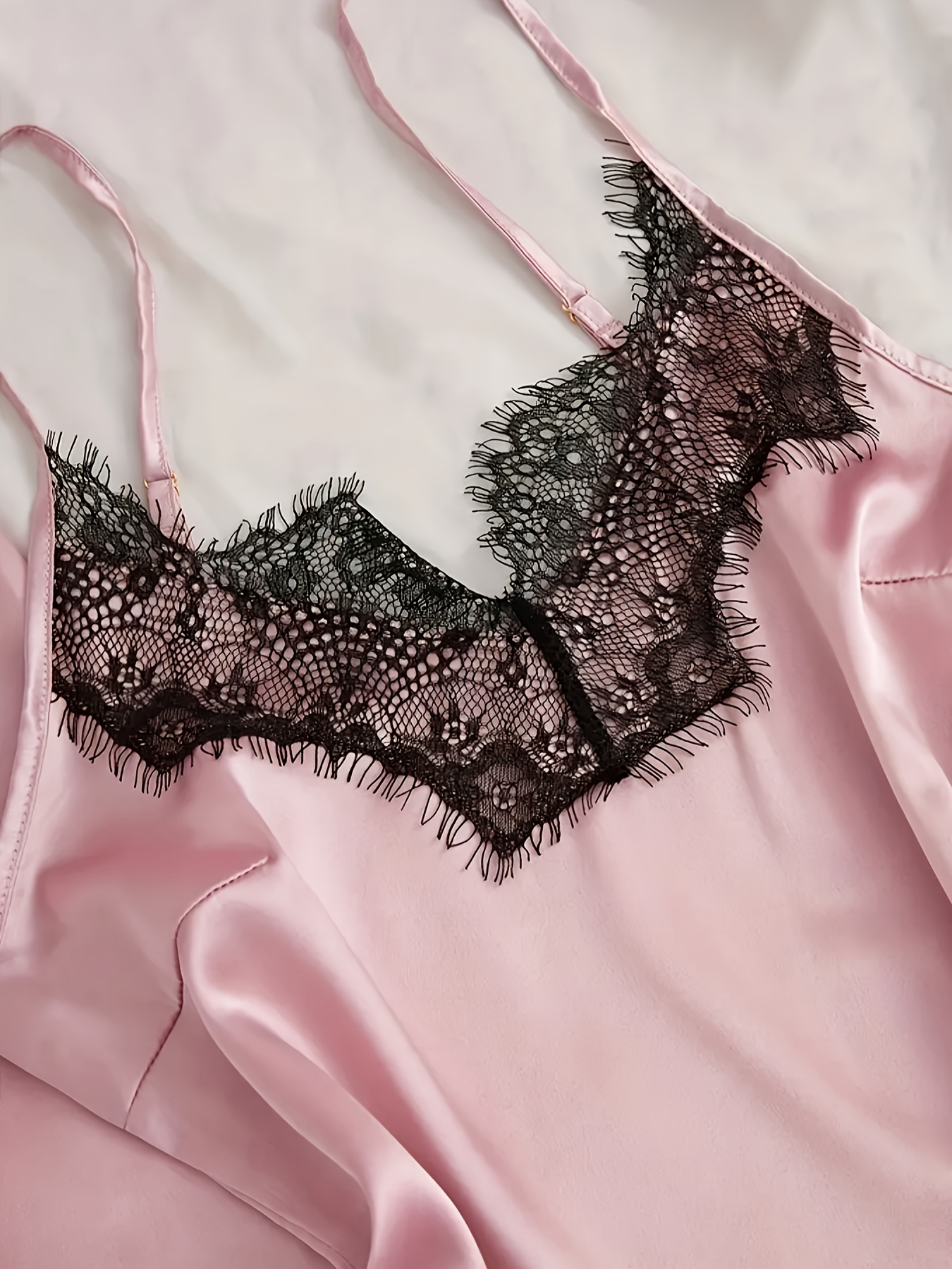 Elegant 5-Piece Satin and Lace Pajama Set/Conjunto de pijama elegante de satin y encaje 5 piezas A002a1b6 A4b8 4b1c 85e6 Ca2a5d2e19b5