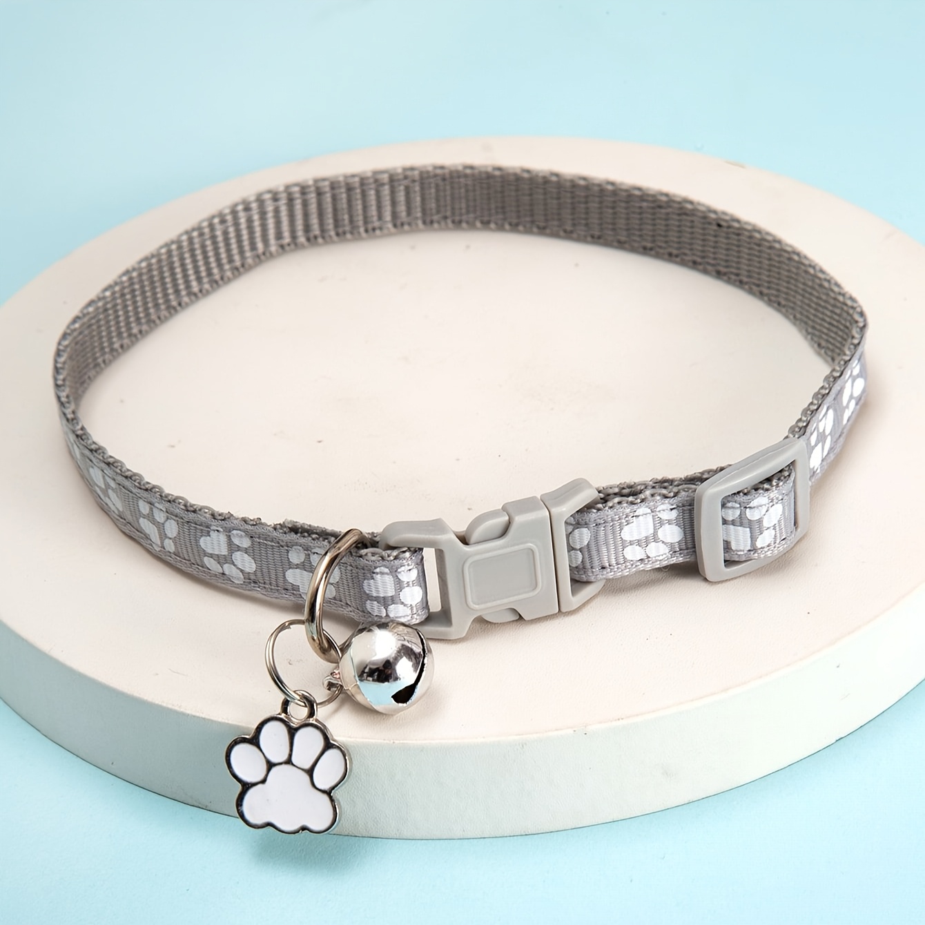 1pc   print pendant bell collar suitable for dogs and cats Product details 5