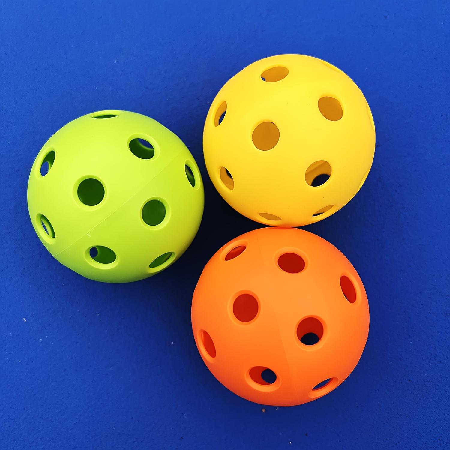 

9pcs Premium Indoor Pickleballs - 26 Holes, Tpe Material, Usa Official Standard - Green, Orange & Yellow