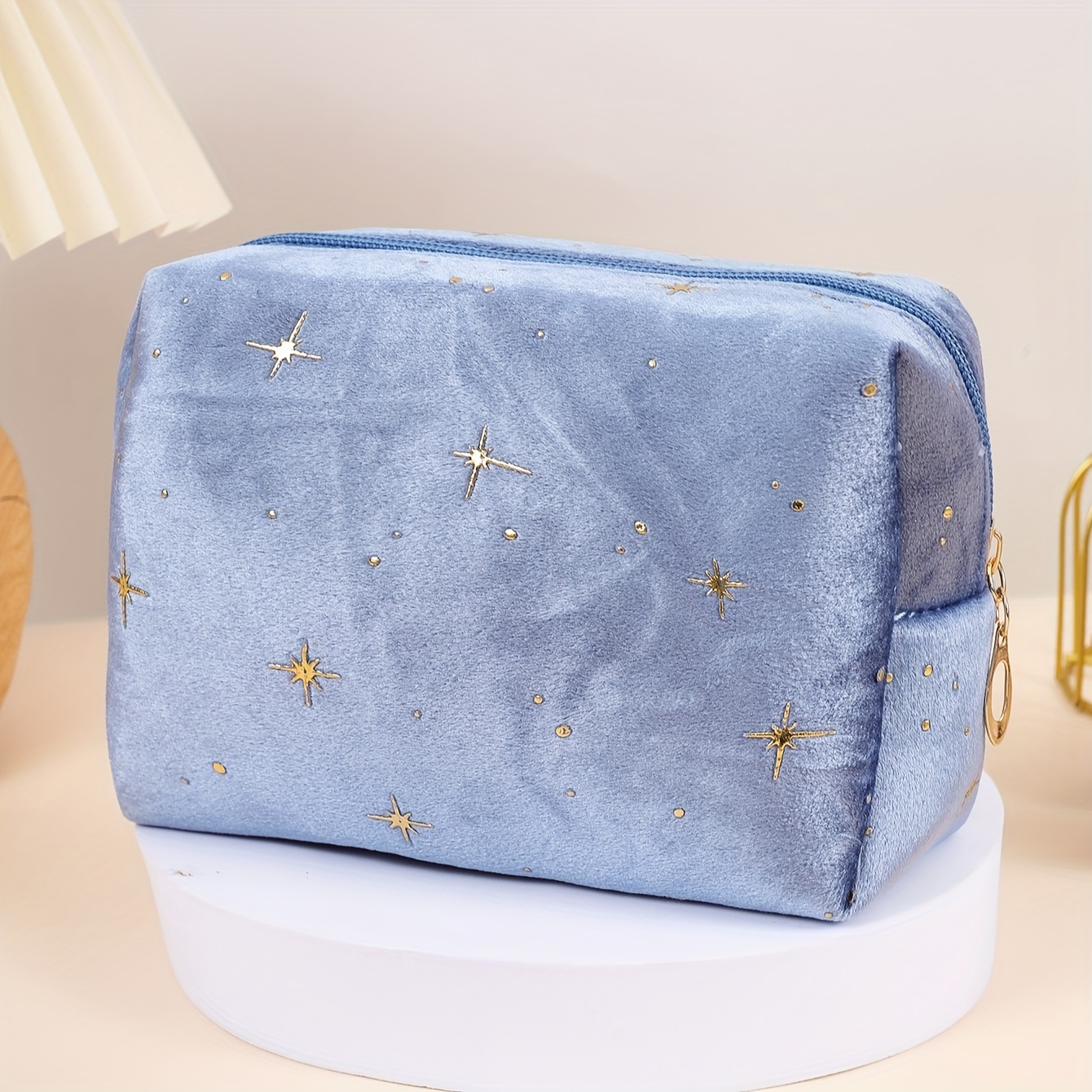 1pc Flannelette Star Pouch, Soft Fabric Star-shaped Makeup Bag With Space
