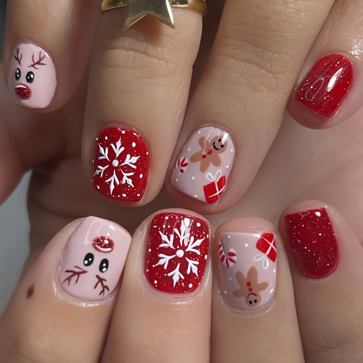 

24-piece Press-on Nails Set - Short Oval Mixed- With Cartoon Reindeer, Gingerbread, Candy Cane & Design For Parties & Casual Wear - Includes Jelly Glue & Nail File