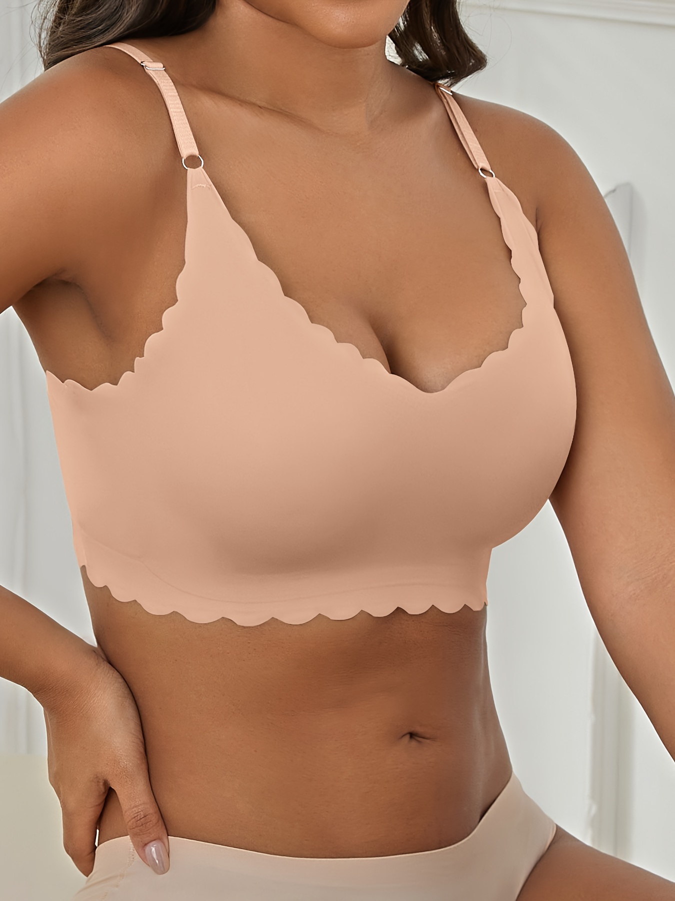 Plus size, seamless, no underwire, comfortable fit, high elasticity