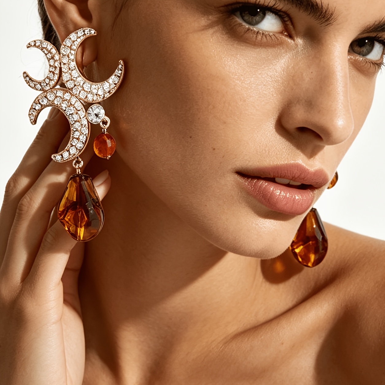 Women's Rhinestone Imitation Moon Shape Patchwork Earrings