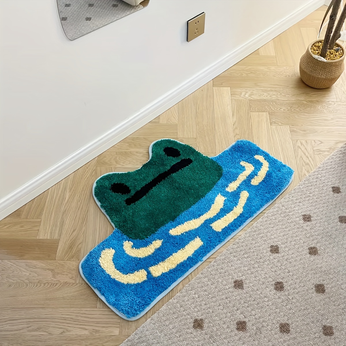 plush frog shaped bath mat thick non slip absorbent carpet for bedroom living room bathroom decor fluffy plush winter decor decoration Product details 2