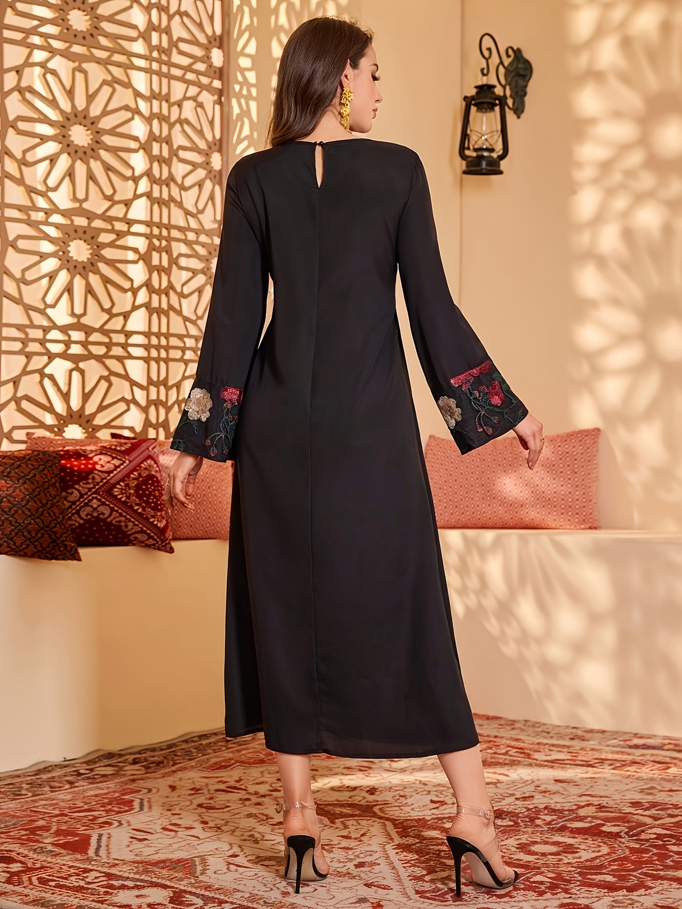 Autumn Women's Long Sleeve Round Neck Loose Mid-Length Dress Fashion Evening Gown