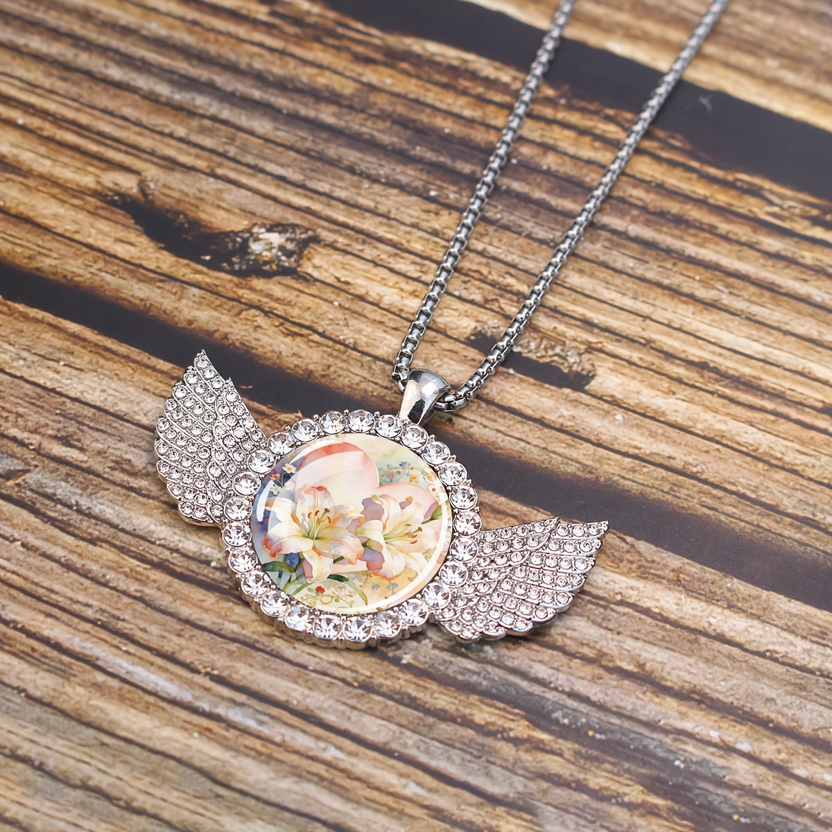 Women's Dreamy Pastel Heart Daylily Wing Necklace