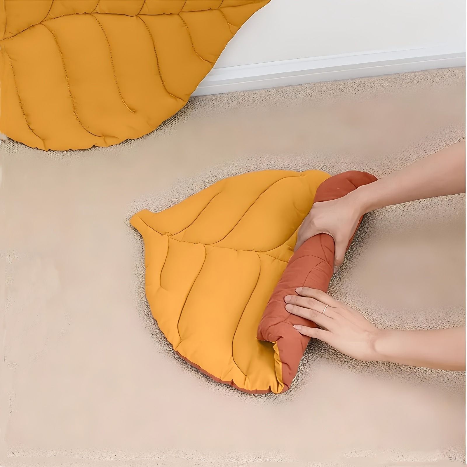 1 comfortable leaf shaped pet mat providing a comfortable and   for   or dog polyester material washable pet bed soft non slip sleeping mat suitable for small pets Product details 3