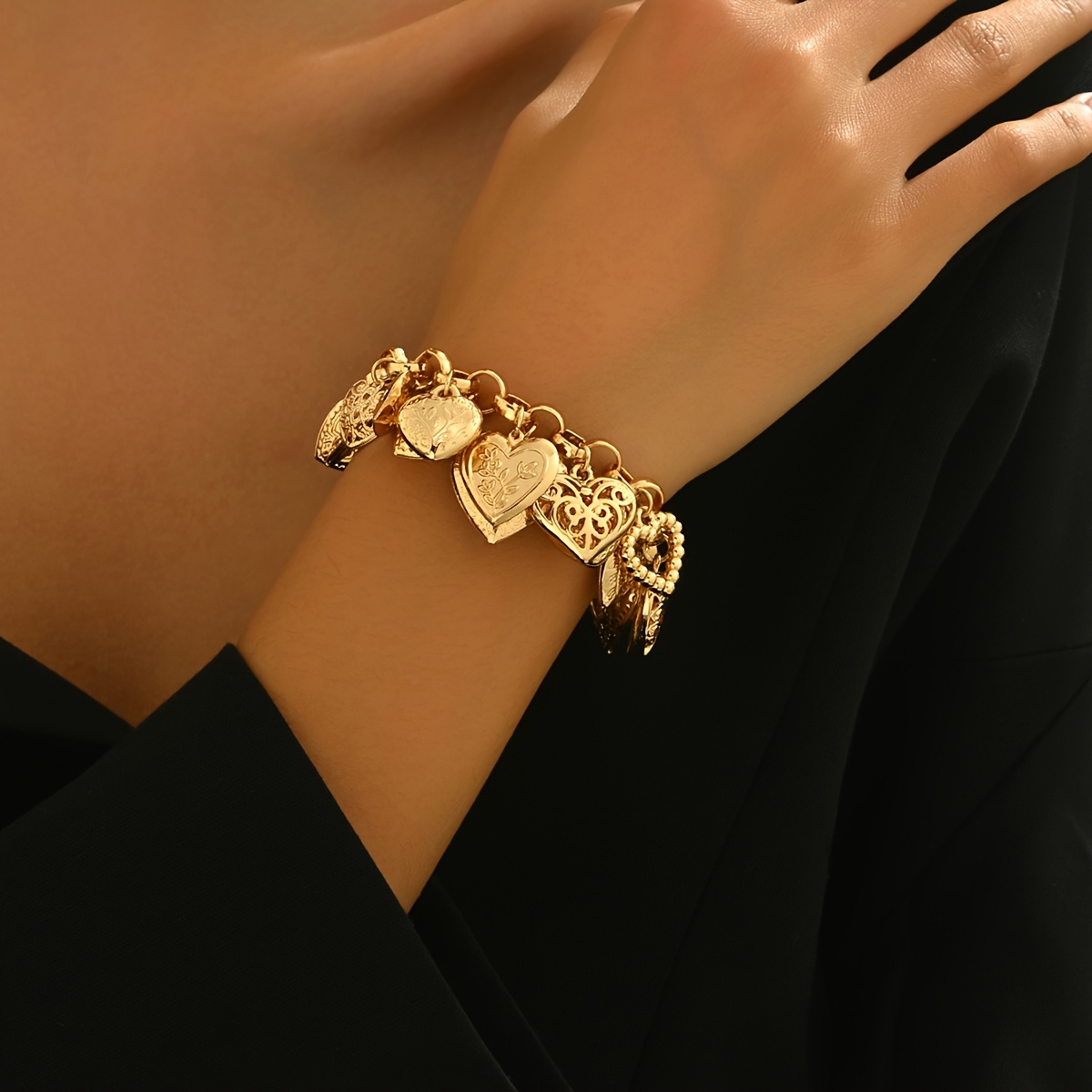 TEMU 1pc Fashionable Retro Hollow Love & Love Shape Bracelet