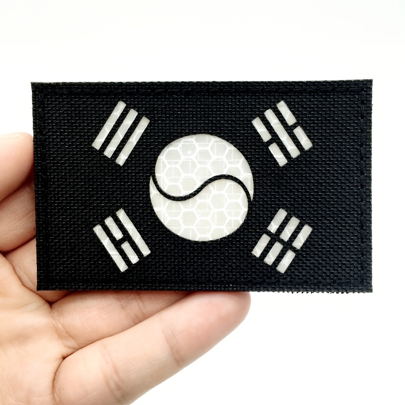 

1pc Black Korean Flag-inspired Reflective Tactical Patch - Nylon With Hook & Loop , Ideal For Clothing, Backpacks, Jackets, Vests, Caps