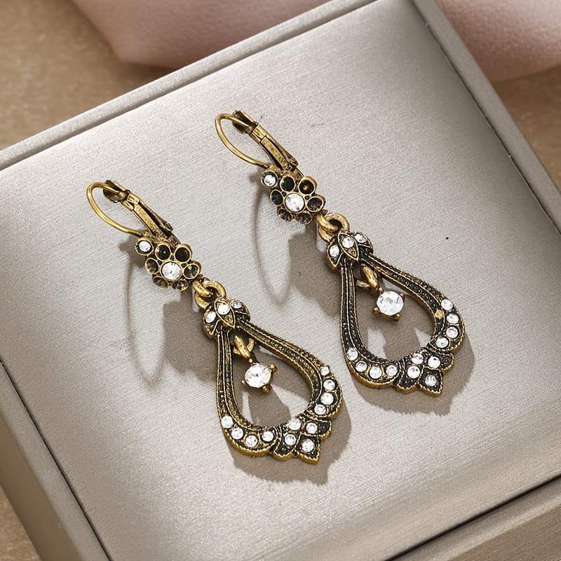 TEMU A Pair Of Retro Elegant Hollow Water Drop Earrings, Inlaid With Synthetic Zirconia, Suitable For Women' Dressing, Retro Themed Activities, Or
