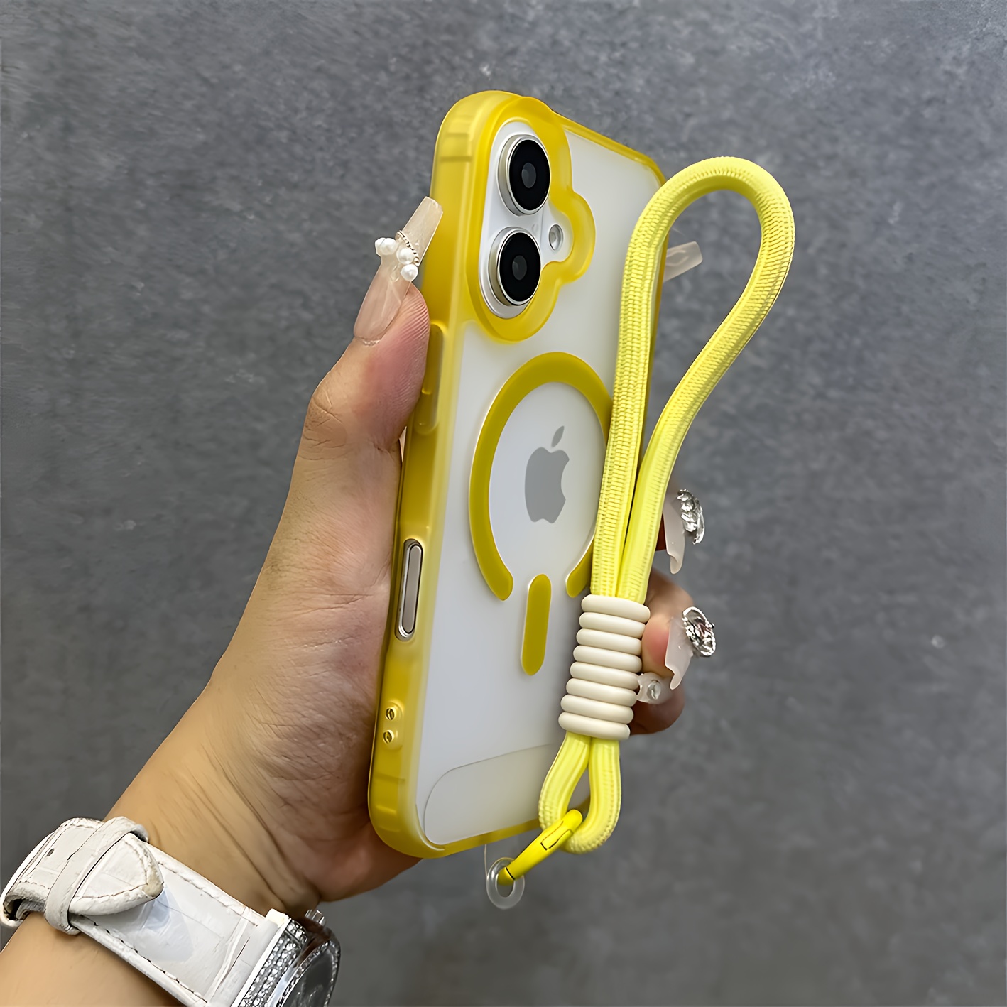 1pc mobile phone case High quality translucent frosted magnetic case for Apple mobile phone iPhone16/15/14/13/12/11