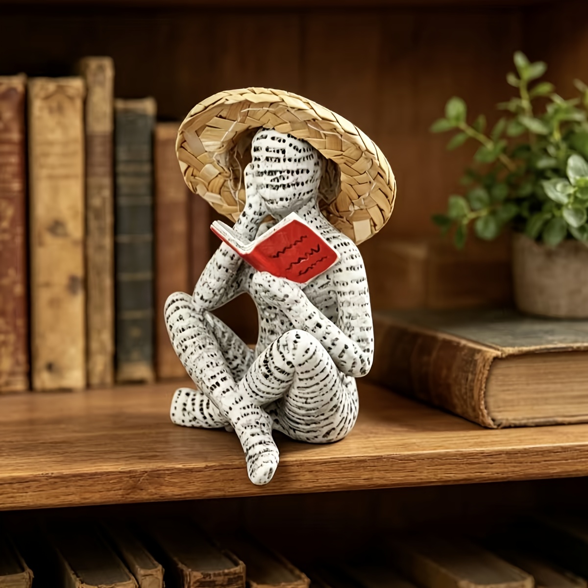 TEMU 1pc Resin Creative Reading Figurine Ornament, Artistic And With A Straw Hat Design, In And White, For Placing On A Desk Or Study, A Touch Of