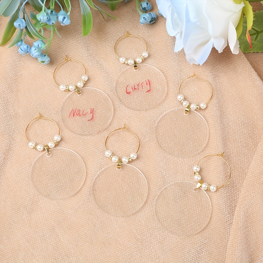 E-shop 10 Stück Acryl Goldene Weinglas-Anhänger für Hochzeitsdeko, mit handgeschriebenen Namen