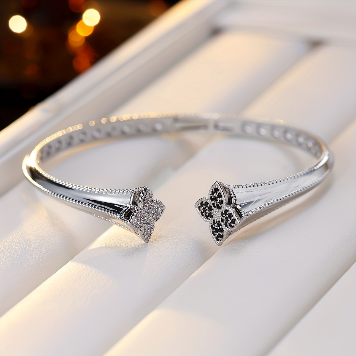 Women's Minimalist High-End Niche Design Bracelet