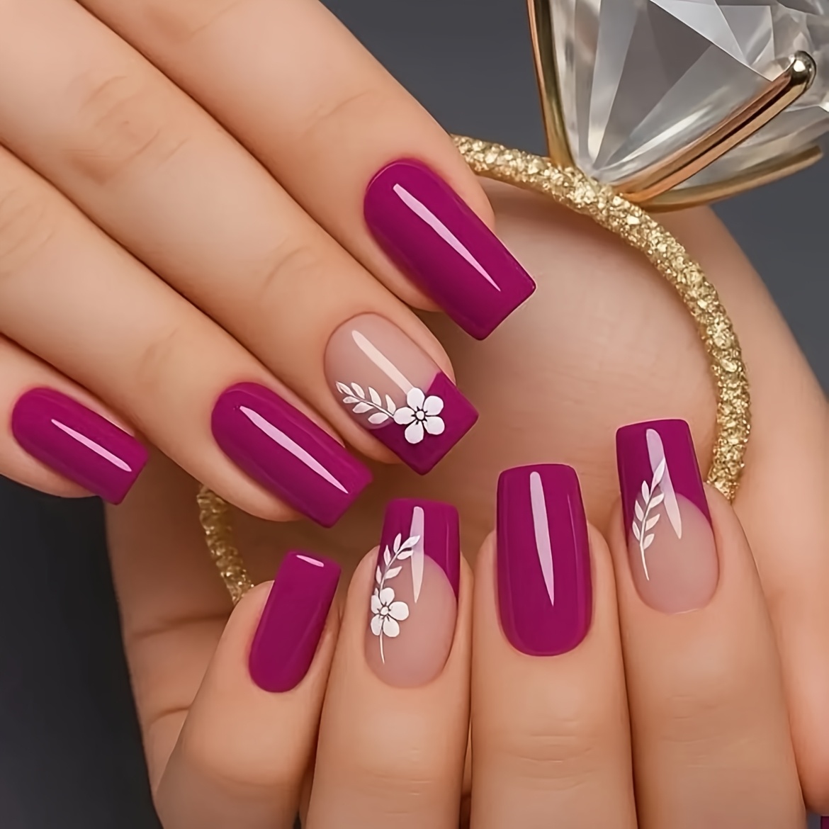 E-shop Damen Nagelset Lila Quadratisch Mittellange Nägel mit Französischem Blumenast Muster Modische Glänzende Nägel Geeignet für Freizeitkleidung