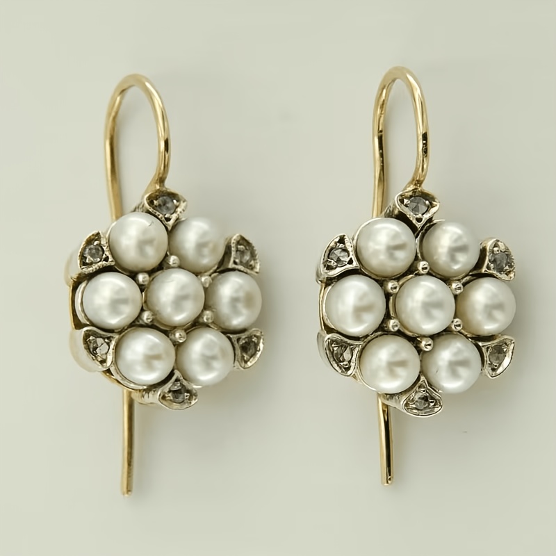Women's Vintage Flower Cluster Synthetic Zirconia Earrings