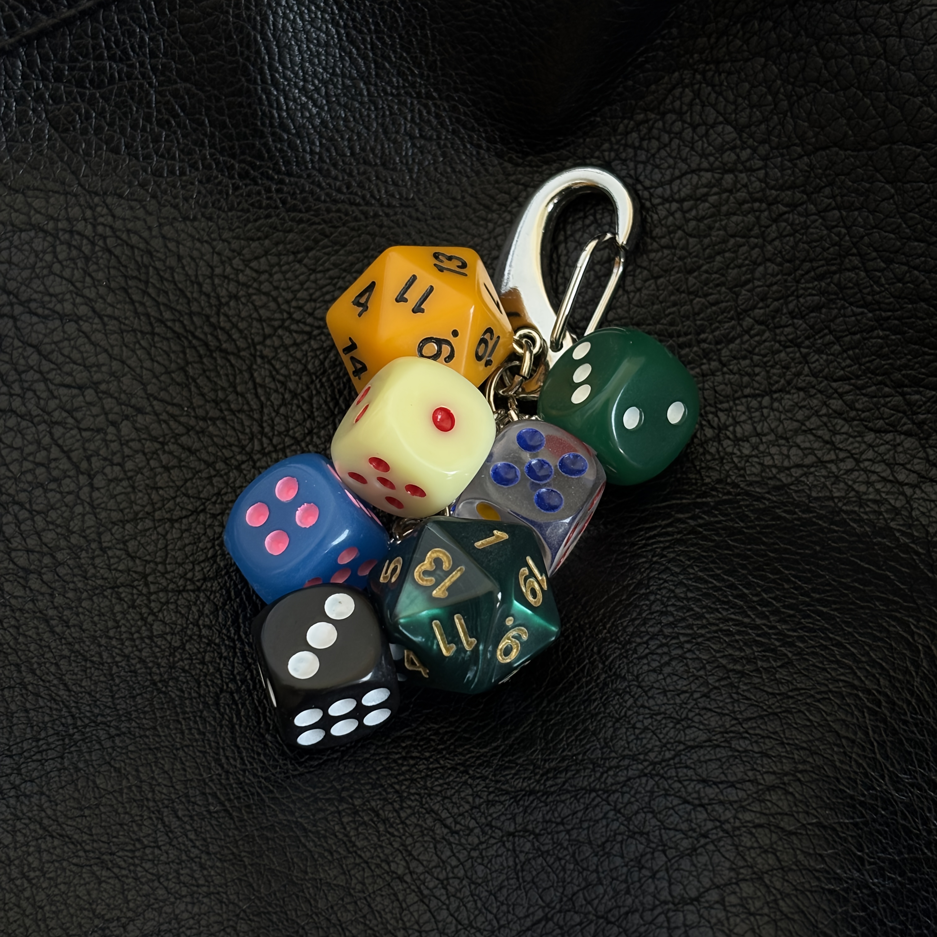 Image of Vintage Dice Keychain Pendant – Resin , Number & Festival Themed, Decorative Women’s Novelty Key Chain With Lobster Clasp, Valentine’s Day Or Everyday Use, Cute Keychain