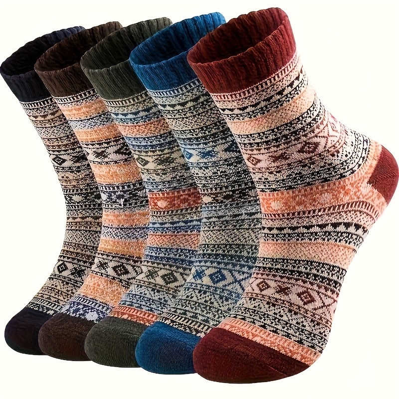 

5 Women's Plus Size Knee-length , Moisture-wicking , Polyester And , Striped Pattern,