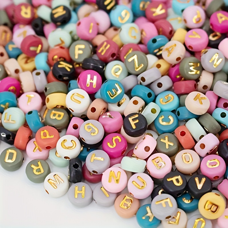 

100/200/500pcs Colorful Alphabet Acrylic Beads With Golden Letters, Diy Craft Kit For Jewelry Making, Bracelet Necklace Keychain Accessories, Mixed Assorted Random Colors, With Stringing Holes