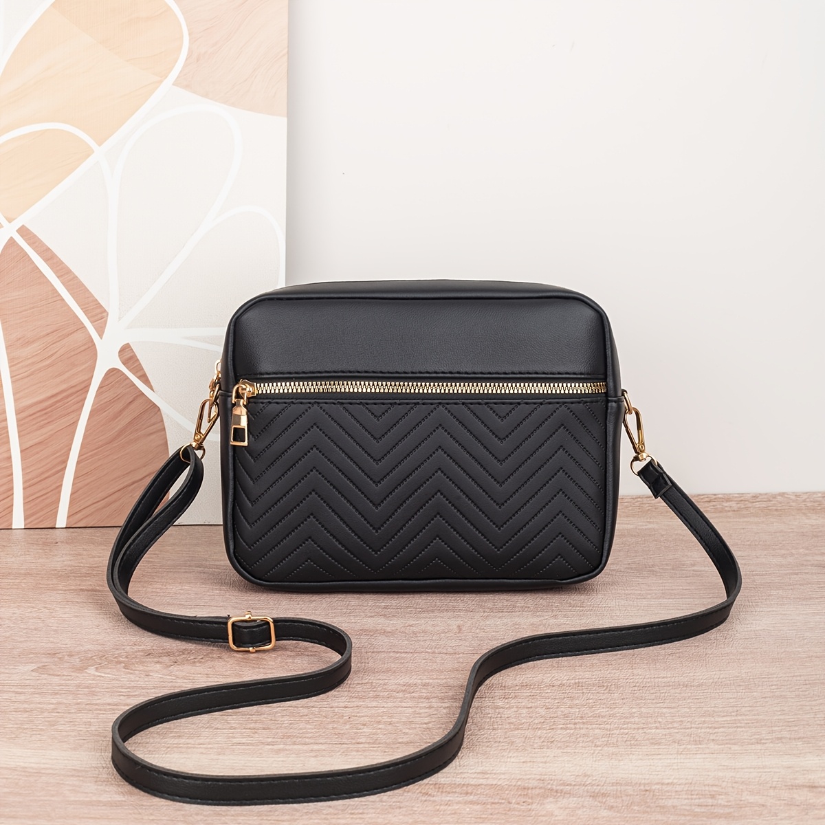Image of Edition "m" Letter Print Crossbody Bag, Pvc Scratch-resistant Material, Women's Fashionable And Simple Single-shoulder Zipper Bag With Adjustable Strap, Random Print, Ladies' Handbag