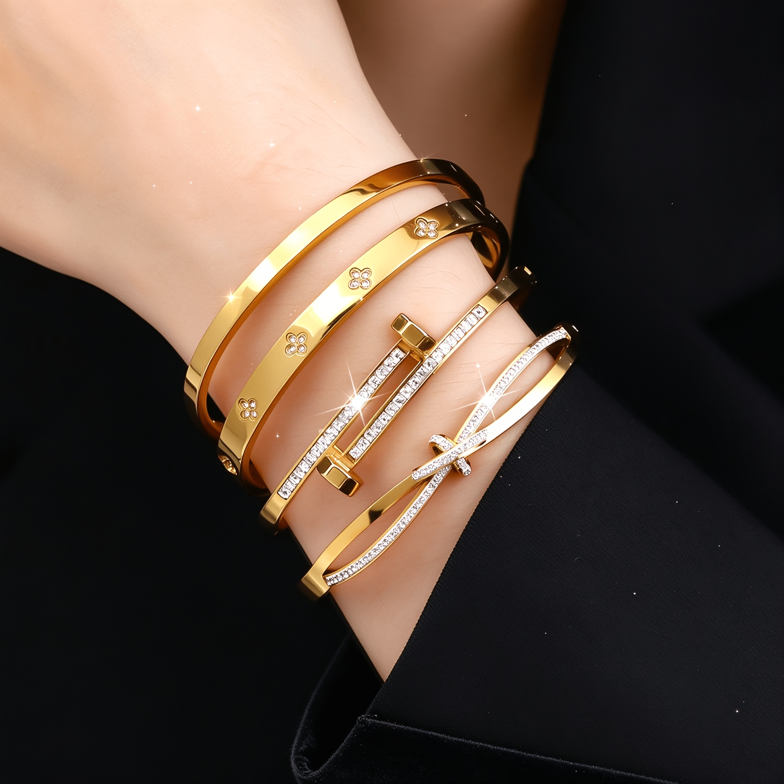 4pc Women's Light Luxury Bracelet Set with Clover Engraved Design