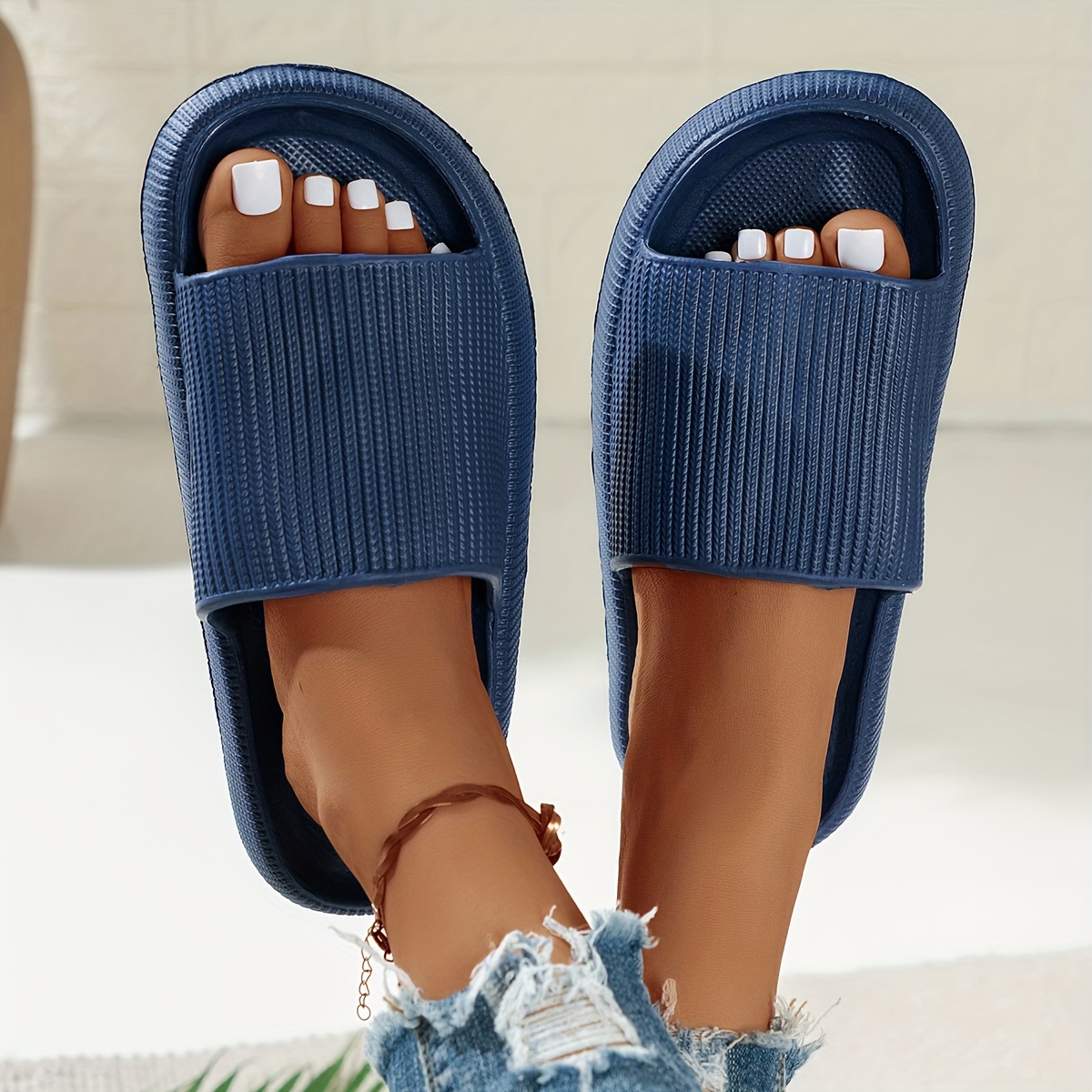 Solid Color EVA Pillow Slides, Soft Sole Anti-Odor & Anti-Slip Bathroom Shoes, Comfy Unisex Home Cloud Slides
