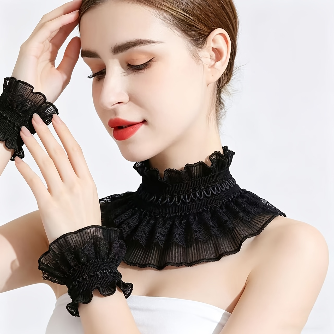 Image of 3pcs/set Women's Necklace Fake Collar Lace Fake Collar Faux Cuffs Set Scalloped Hollow Collar Decoration Collar All-match Layered Shirt Cuffs Women's Additions