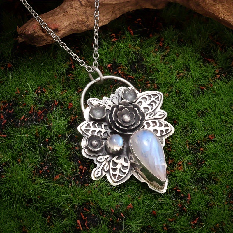 Exquisite Pendant Necklace Women's Fashion Romantic Elegant Party Prom Dress Additions Gift