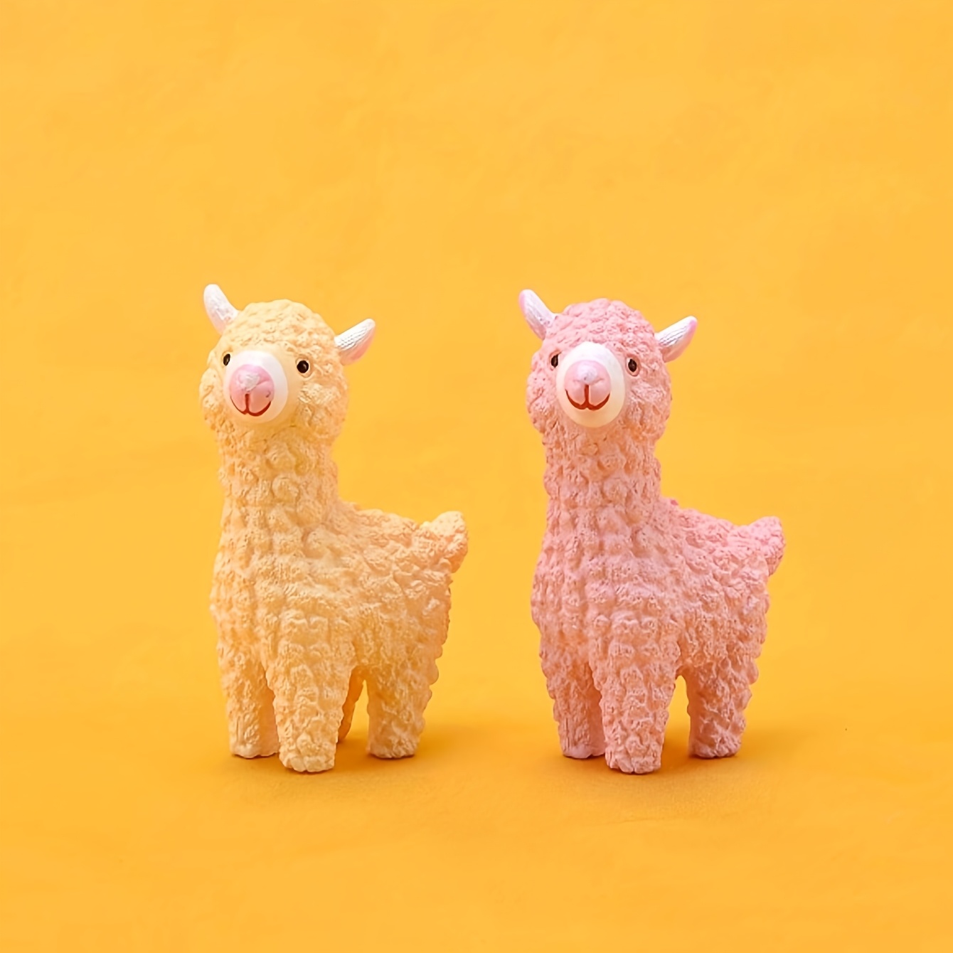 TEMU Mini Alpaca Resin Figurine Cute Llama Ornament Micro Landscape Decor, Car Dashboard Desktop Home Bonsai Moss Terrarium Diy Fairy Garden