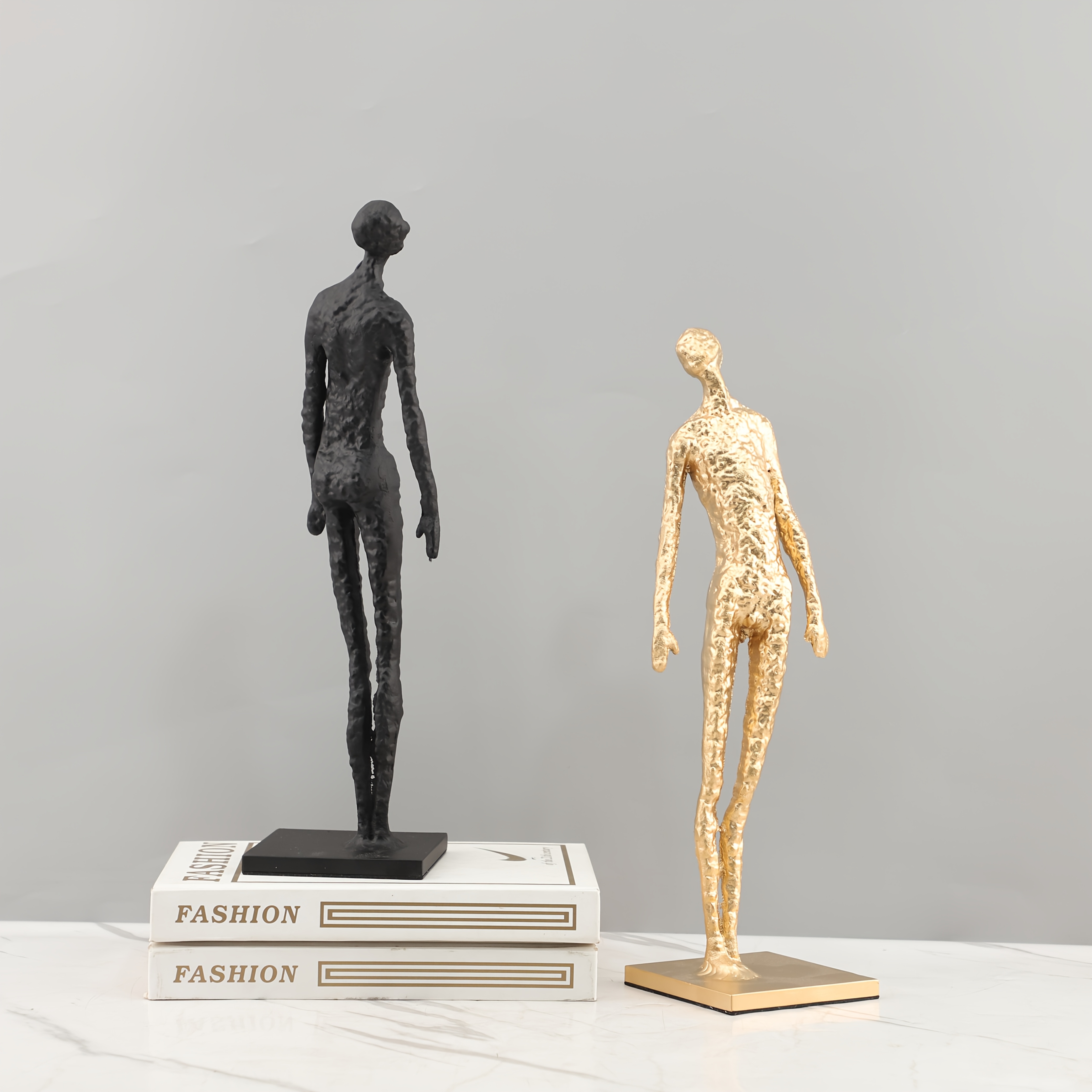 1pc Western Style Abstract Cast Iron Standing Figure Sculpture Artwork, Base Design for Extra Stability. Durable Metal, Indoor/Outdoor Home Decor OrnameSuitable for Living Room, Office, Bookshelf, TV Stand - No Electricity Required