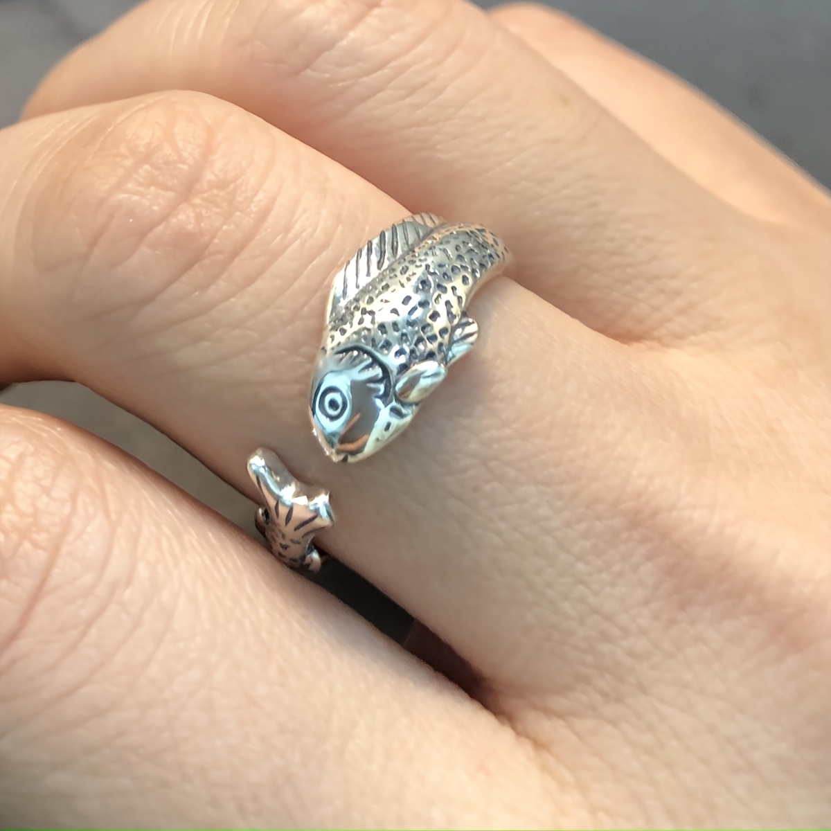 E-shop 1 Stück, Europäisch-Amerikanische Mode - Legierung - Exquisiter Kleiner Salzfisch Unisex Mode Persönlichkeitsring. Geeignet für Feiertagspartys,