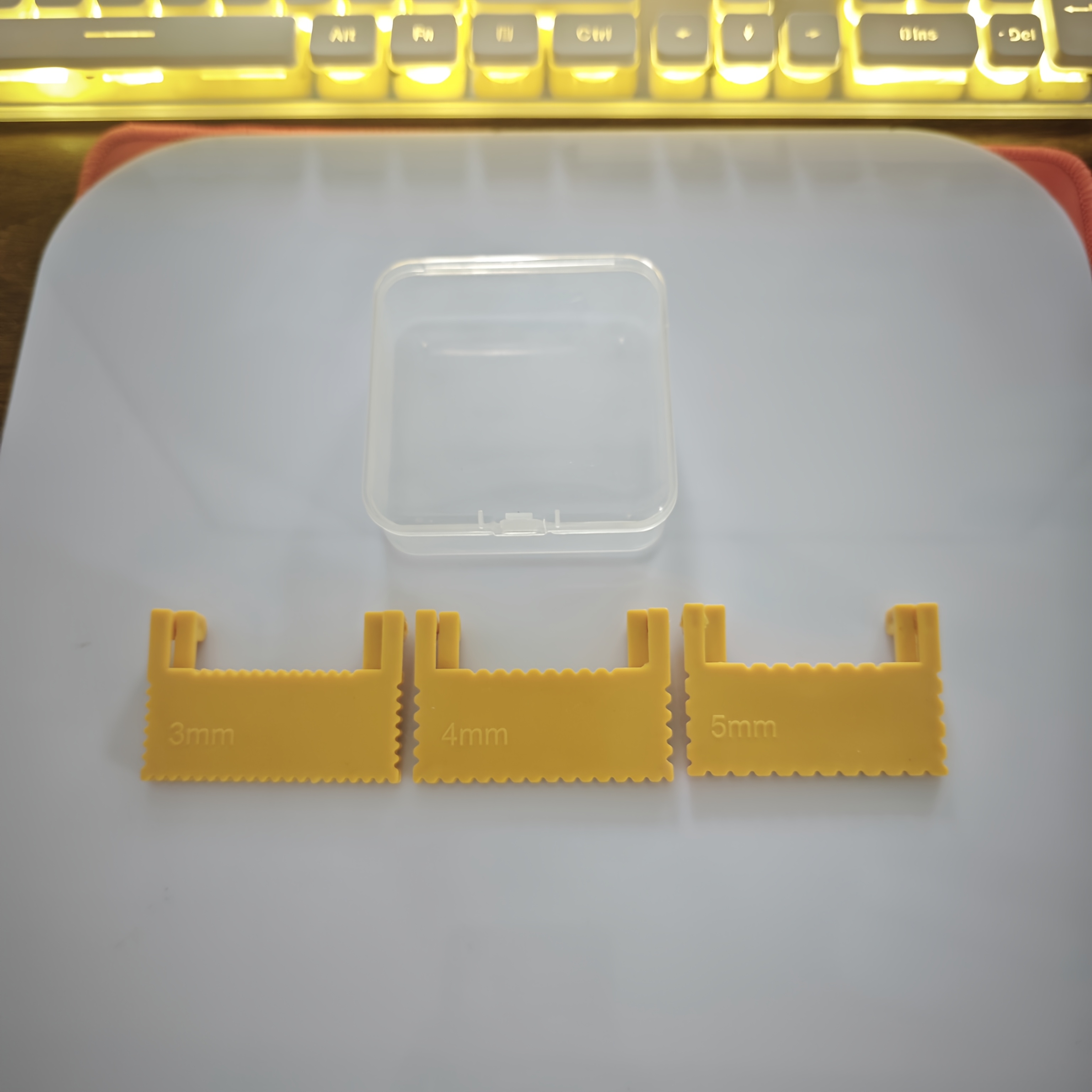 TEMU 4pcs Set, Hand-stitching Edge Guide Clamps (3 Clamps+1 Storage Case)-includes 3 Sizes (3mm/4mm/5mm) Features A Puncture-proof Design, Dual-sided