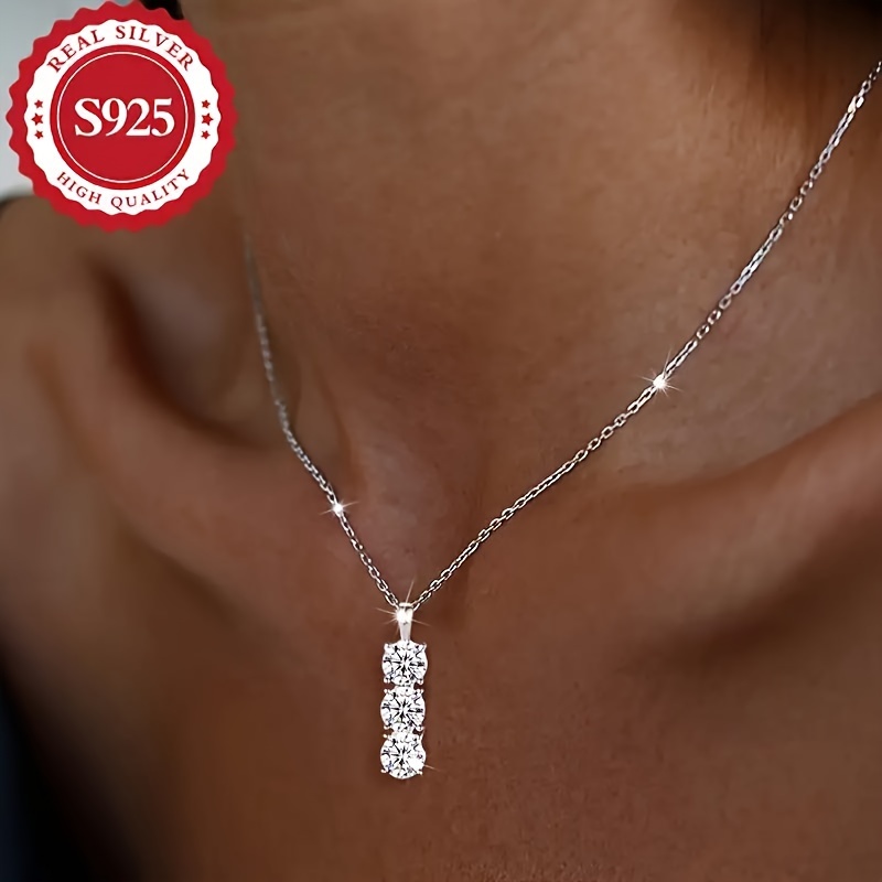 

A Sterling Silver Necklace With A Vertical Triple Cubic Zirconia Pendant, Hypoallergenic, Sparkling, Suitable As A Sexy Accessory Gift For Women