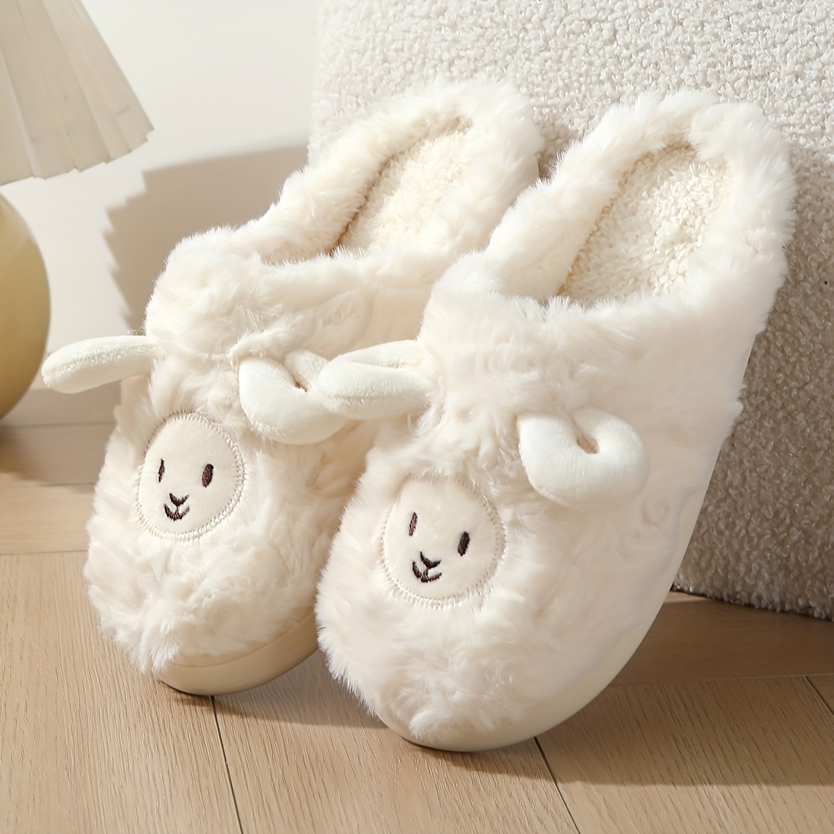 Image of Slippers For Women And Couples, Cute Thick-soled Non-slip Indoor/outdoor Warm Slippers, Furry Postpartum Shoes, Women Shoes