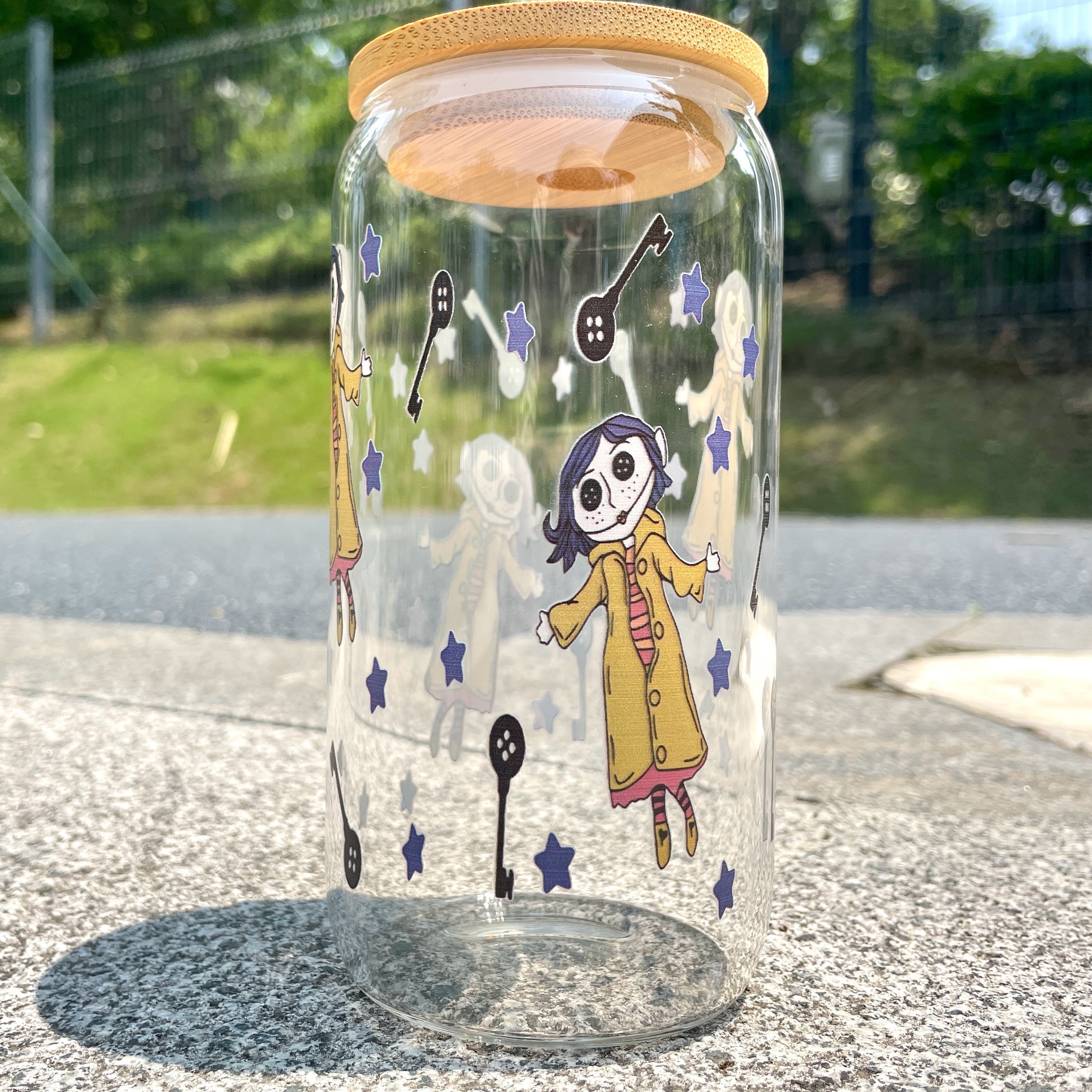 

1pc, Cartoon Horror Girl Drinking Glass With Lid And Straw, 500ml/16.9oz Can Shaped Water Cup, Iced Coffee Cup, For Tea, Juice, Milk, Birthday Gifts, Drinkware