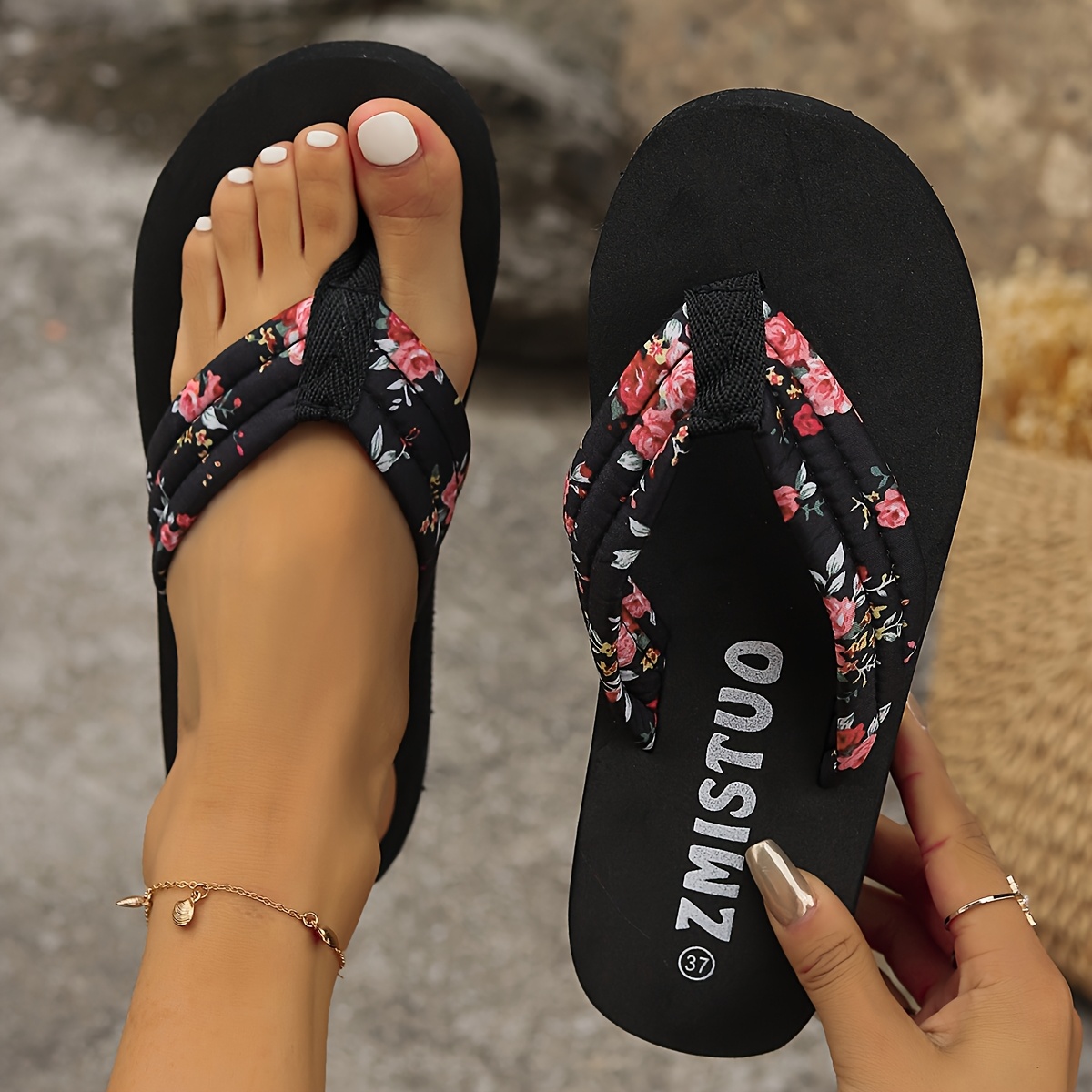Image of Women's Beach Flip-flops With Flowers, Comfortable High Quality Platform Slippers, Popular Summer Women's Shoes Flip-flops