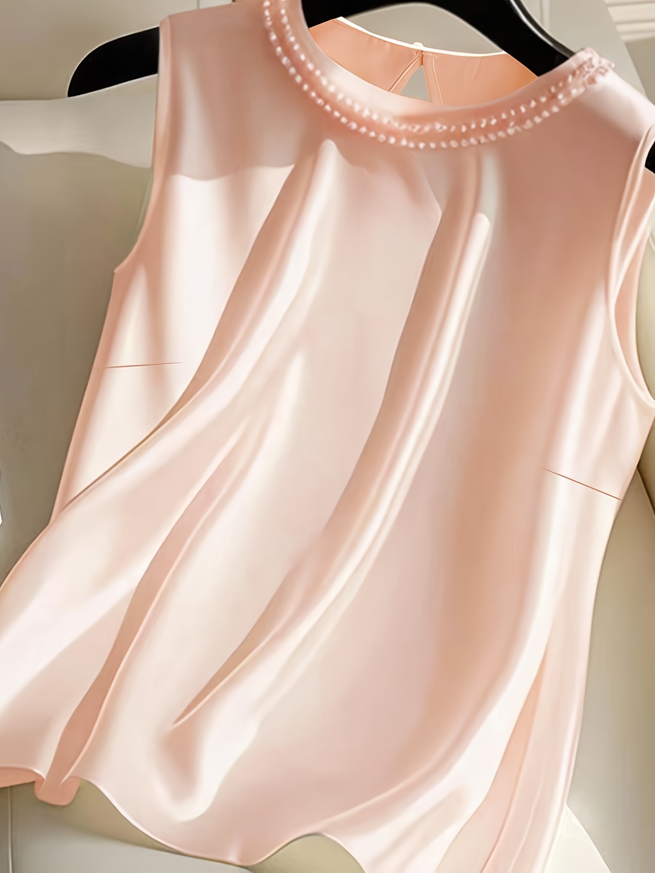 spring and summer fashion elegant   bead vest details 4