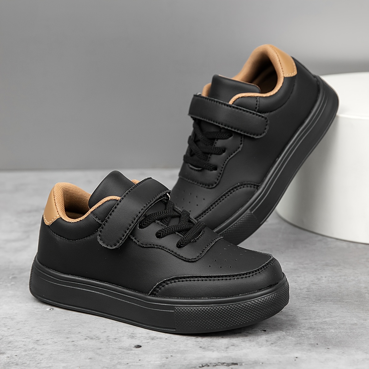 1 Par Zapatillas Bajas YAMEPP para Niños - Ligeras, Transpirables y de Sintético con Cierre Ajustable de, Suela Antideslizante de EVA y Detalles de Costuras Duraderas para Niños y Niñas, Zapatos Casuales para Senderismo al Aire Libre para Todas las Estaciones, Zapatillas de Senderismo para Niños, Calzado Infantil, Calzado Deportivo Infantil, Calzado de Ajuste Seguro, Zapato para Niño, Zapatilla para Niño, Zapato Escolar para Niño, Patines para Niña, Zapatillas para Niños, Zapatilla/entrenador
