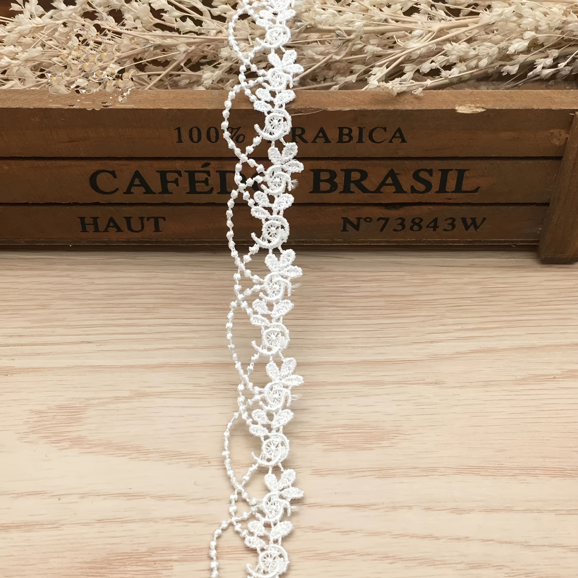 

White Embroidered Lace Trim - 1 Yard, Sewing Craft, Water Soluble Venise Lace Ribbon For Bridal, Costume And Garment Decoration, 1.7cm Width