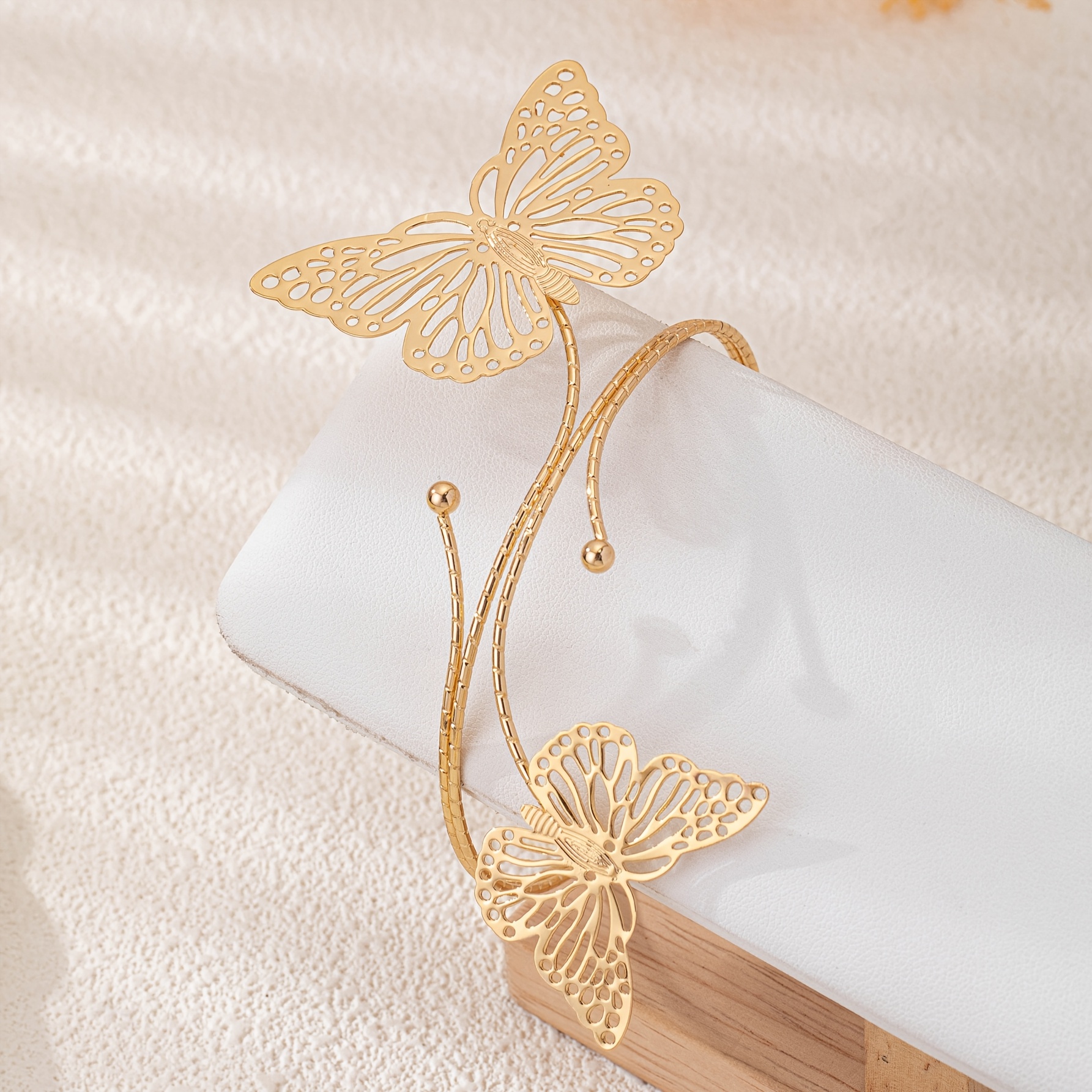 TEMU Bague de bras niche premium pour femmes, motif papillon , idéale pour les vacances et