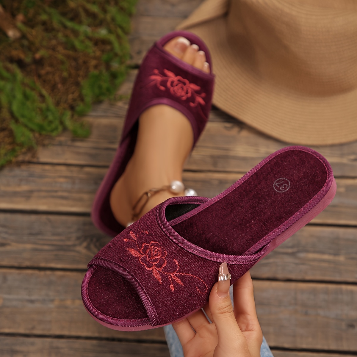 TEMU A Pair Of Chinese Vintage-style Burgundy Embroidered House Slippers With An Thong Design, Easy To Put On And , With Good , Suitable For , Women