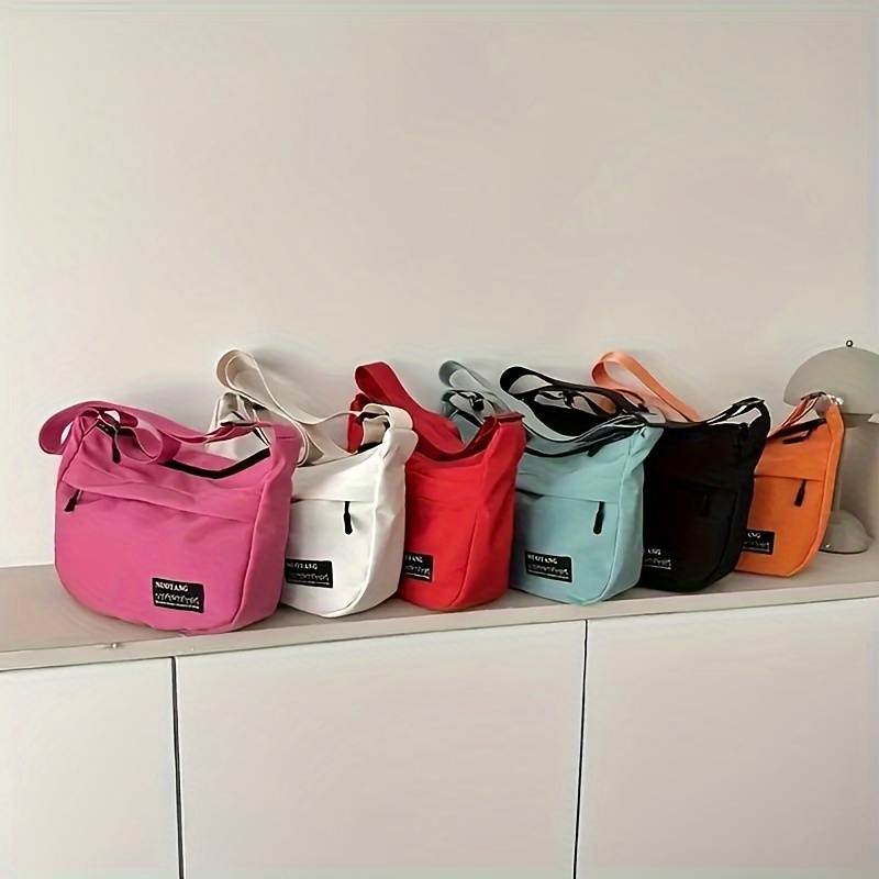 

Minimalist Solid Color Crossbody Bag, Lightweight Unisex Sling Crescent Zipper Shoulder Bag