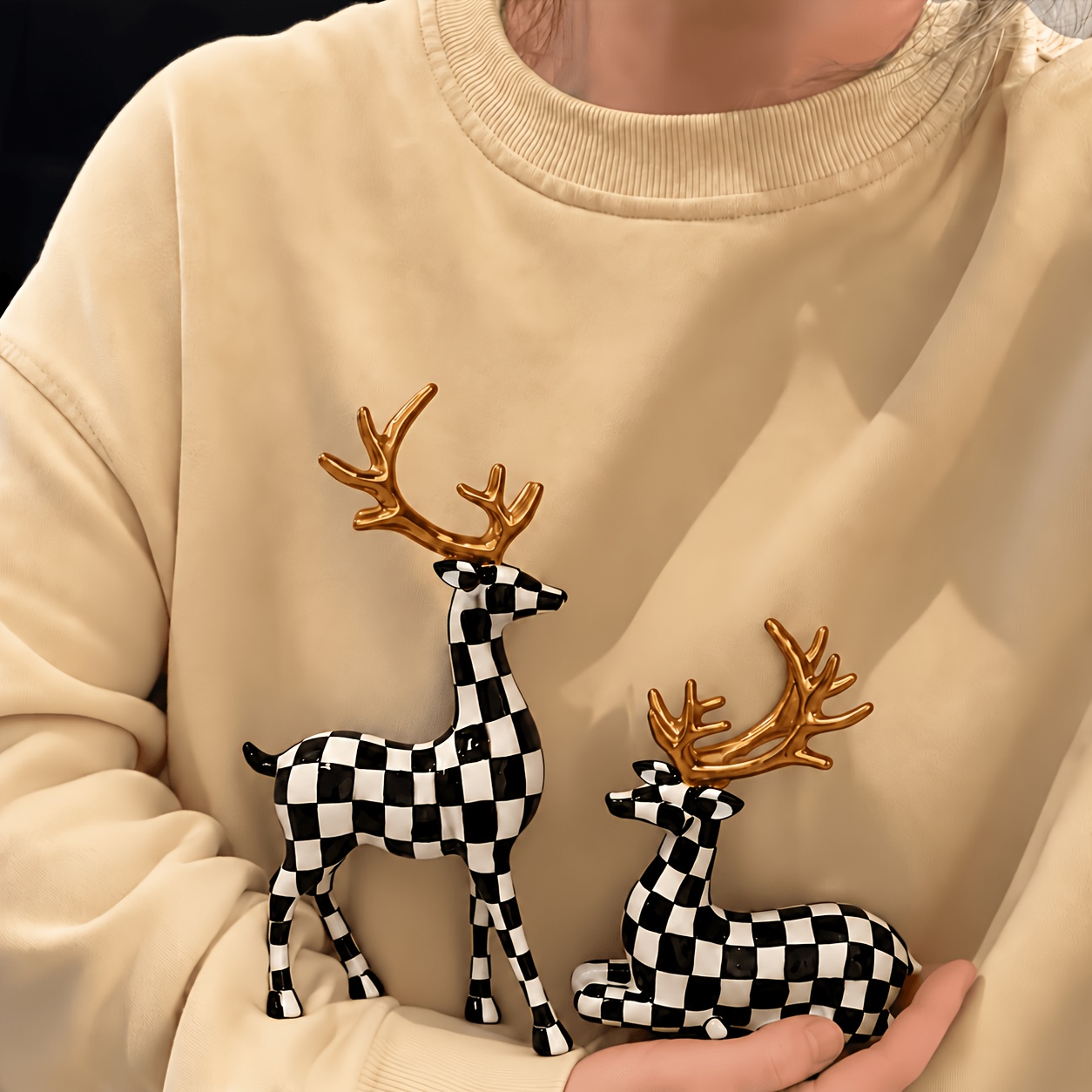 TEMU 2-pack Black White Checkered Couple Deer Decor Figurines, Ornaments For Home Desktop, Christmas Housewarming Gift, Collectible Figurines,