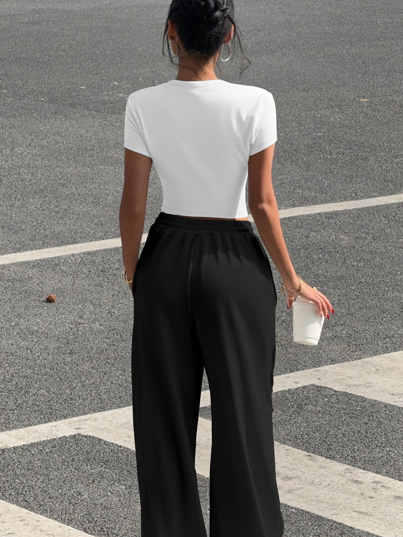 A Stylish Two-Piece Set for All Seasons, Featuring a Heart Print Casual Outfit, Consisting of a Fitted White Short T-Shirt And Tapered Jogger Pants, Machine Washable, Perfect for Street Fashion And Vibes