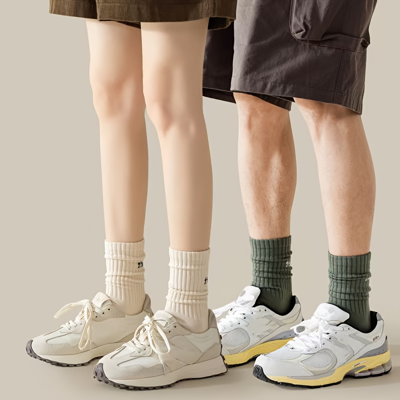 

5 Paires de chaussettes pour couples avec lettrage sur le talon, 98% polyester 2% spandex, chaussettes courtes tricotées pour toutes les